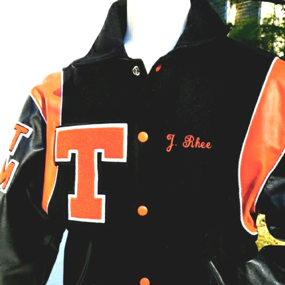 Vintage Collegant Tigers Varsity Swim Team…